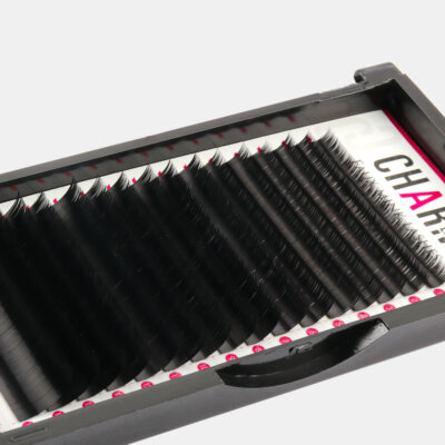 Faux mink lashes are super dense and quite glossy