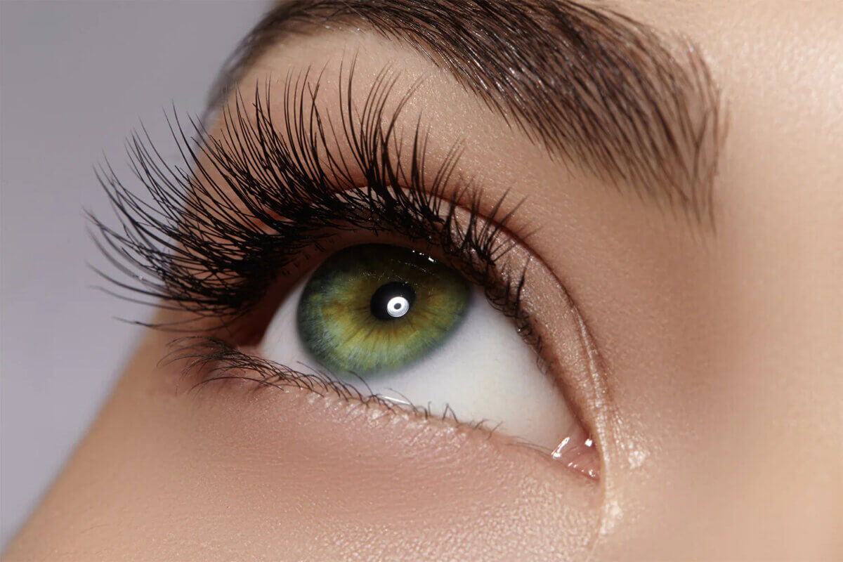 healthy natural lashes improve lash retention
