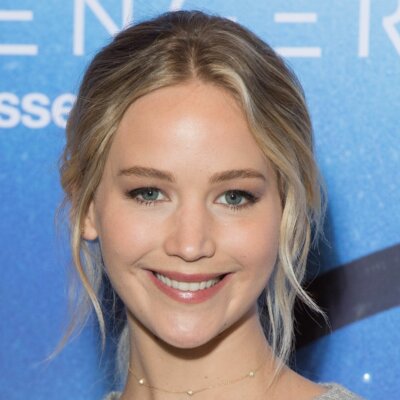 Jennifer Lawrence with eyelash extensions for hooded eyes Lash Map for Hooded Eyes