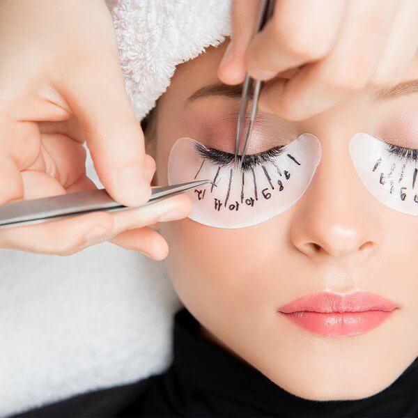 6 Huge eyelash extension facts you might not know first time lash extensions first time getting lash extensions first time fake lashes first time lashes getting lash extensions for the first time lash extensions first time lash appointment before eyelash extensions how long do lash appointments take pre lash appointment