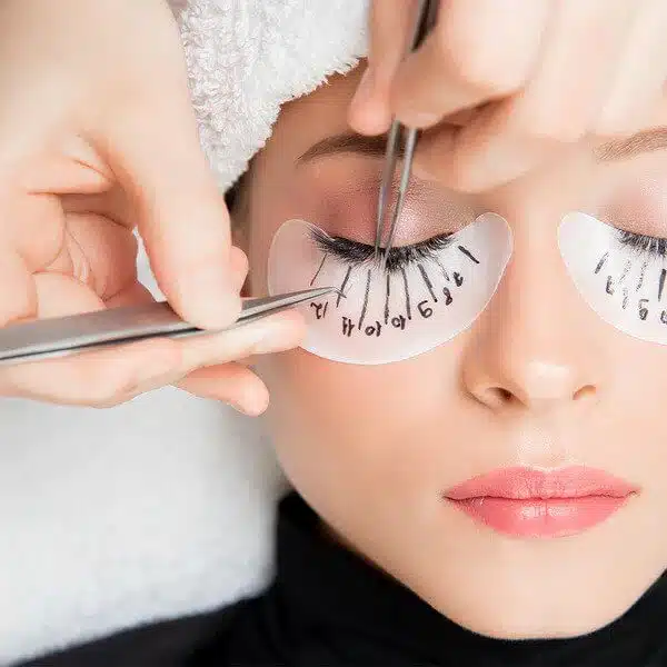 6 Huge eyelash extension facts you might not know first time lash extensions first time getting lash extensions first time fake lashes first time lashes getting lash extensions for the first time lash extensions first time lash appointment before eyelash extensions how long do lash appointments take pre lash appointment