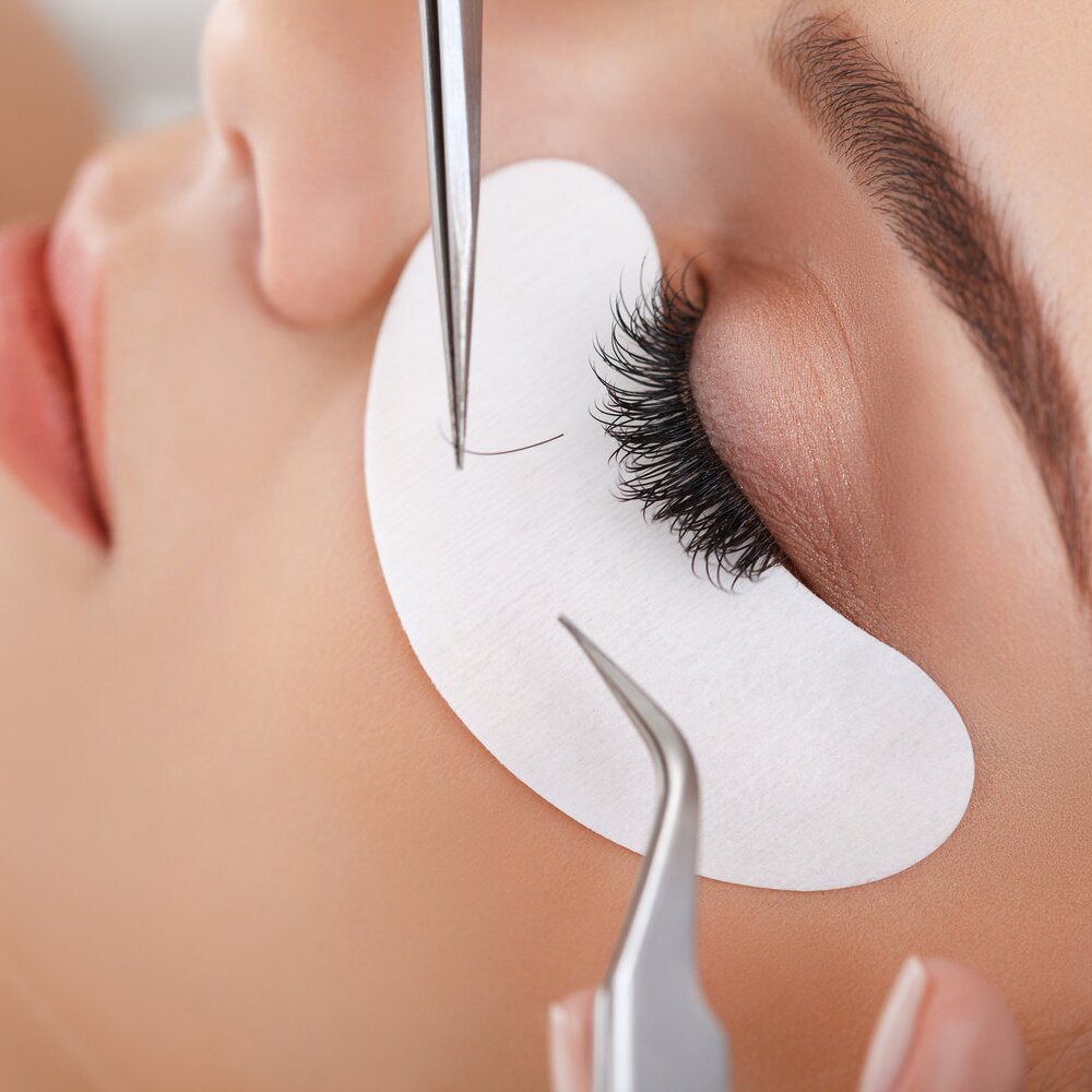 6 Huge eyelash extension facts you might not know lash extension tweezers used for different methods Charmlash lash extension wholesale