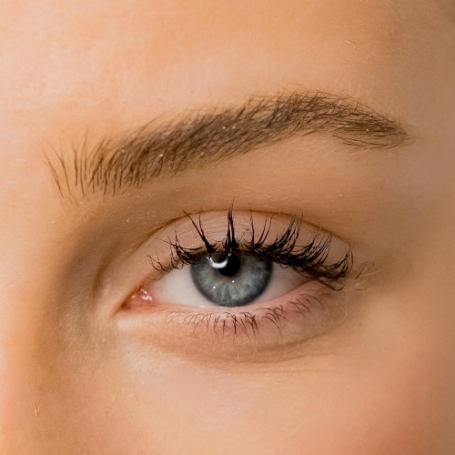 lash stickiness eyelashes sticking together how to deal with stuck lashes;