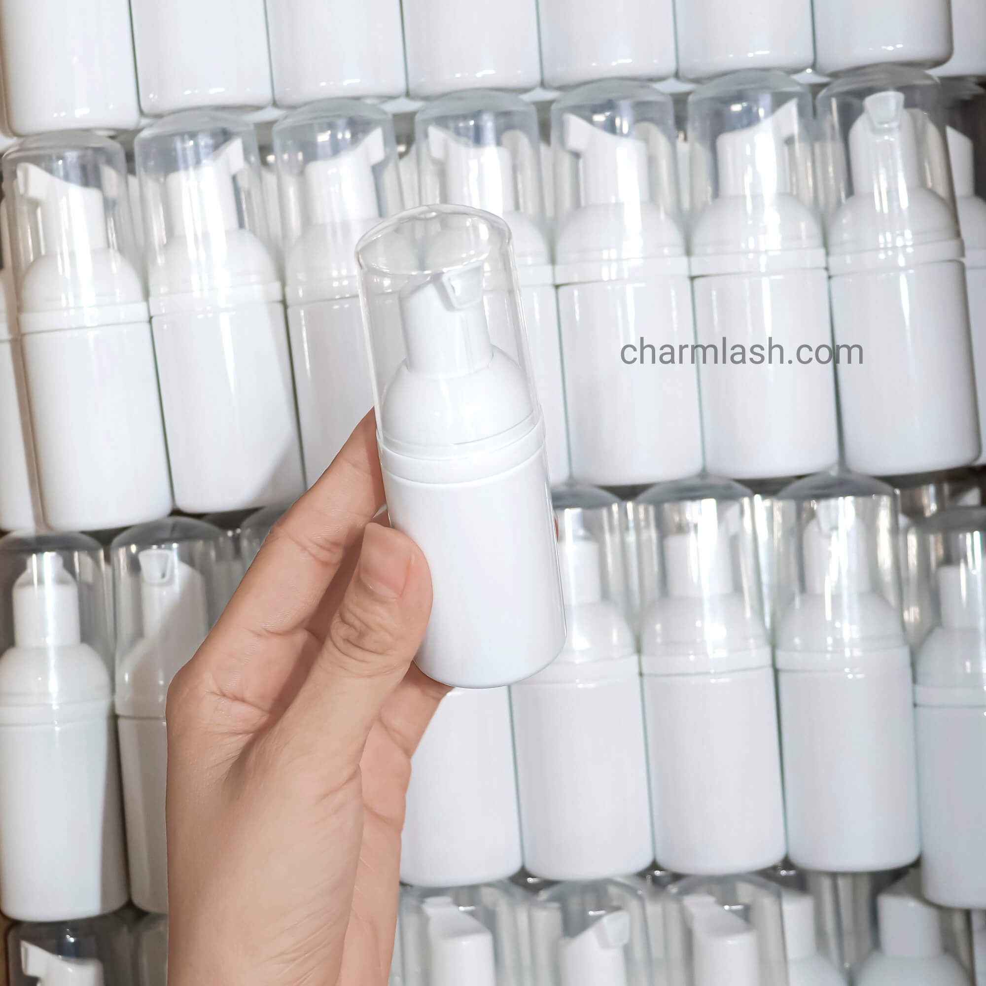 lash-shampoo-bottles-wholesale-private-label-lash-cleanser-shampoo