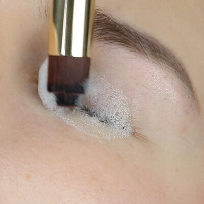 clean-your-client-lashes-before-start-lashing-to-enhance-lash-retention