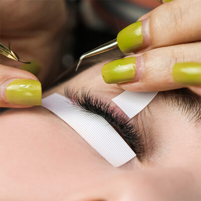 how-to-tape-bottem-lashes-properly