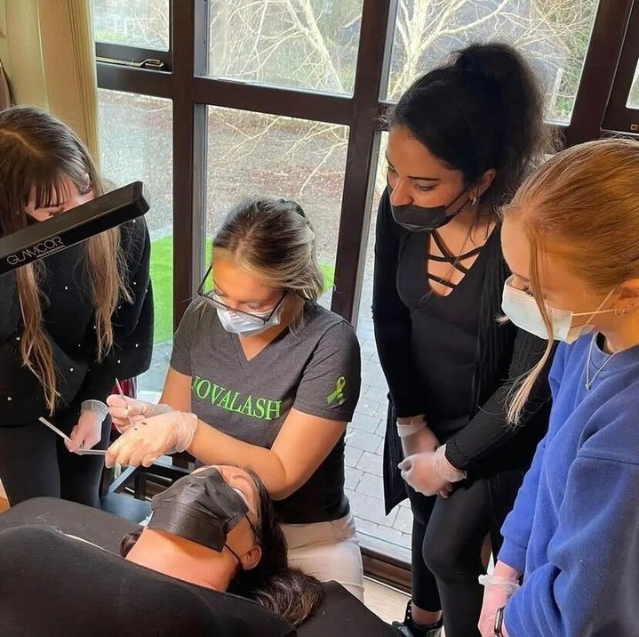 lash-extension-training-course-in the USA