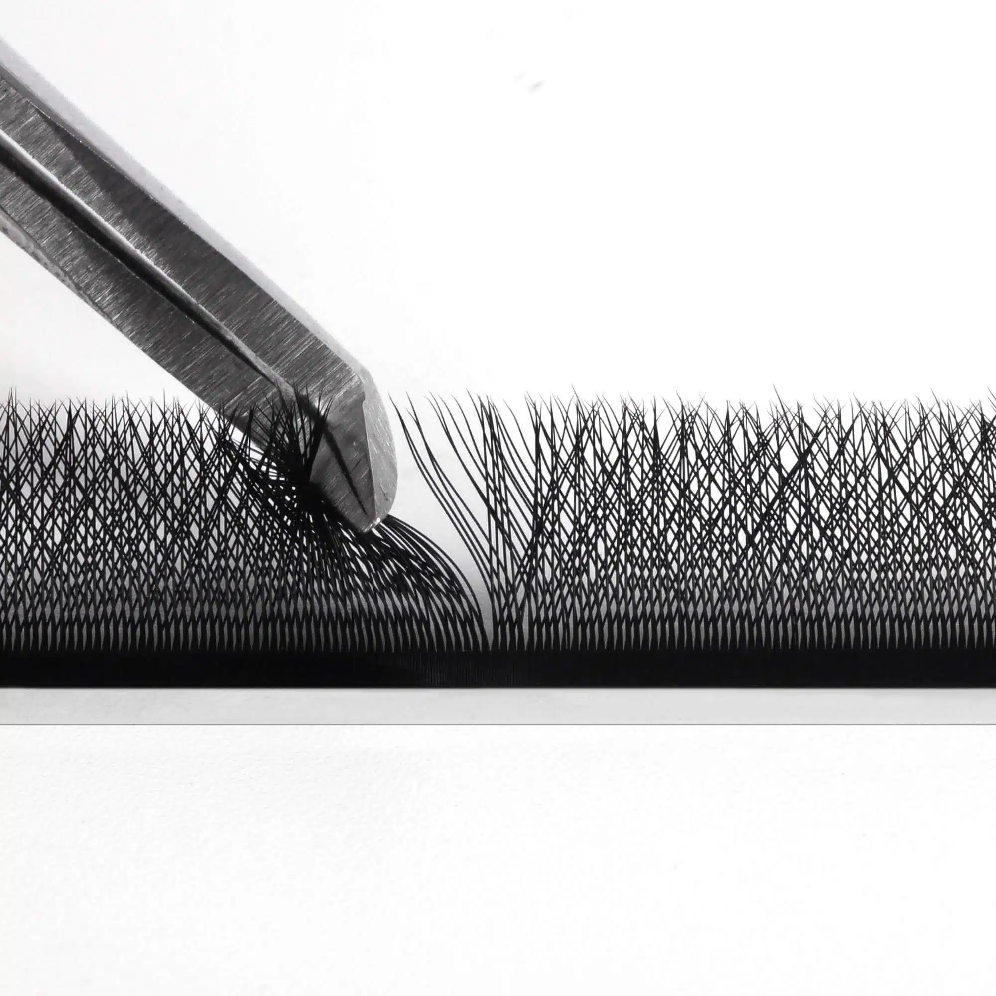 3D w eyelashes an economical choice for lash artist