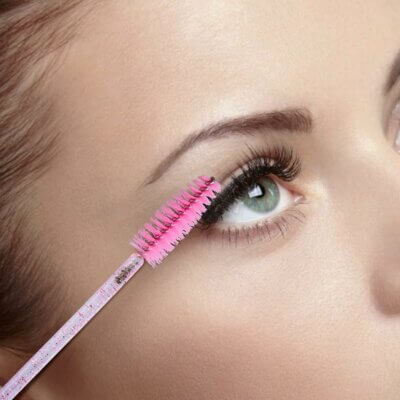 Step-by-step guidelines for clients to clean eyelash extensions