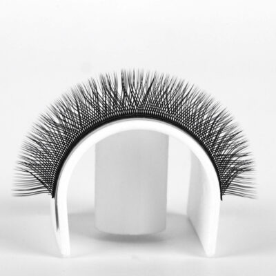 yy-eyelash-extensions-can-last-yp-to-8-weeks