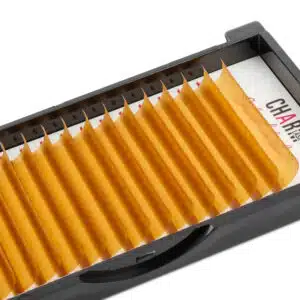 Apricot-brown-lash-extensions-1.