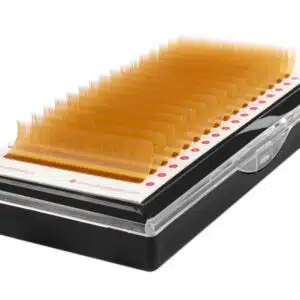 Apricot-brown-lash-extensions-2