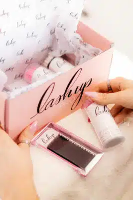 Discover 7 best Canada lash supplies lash-up-top-eyelash-extension-supplies-canad