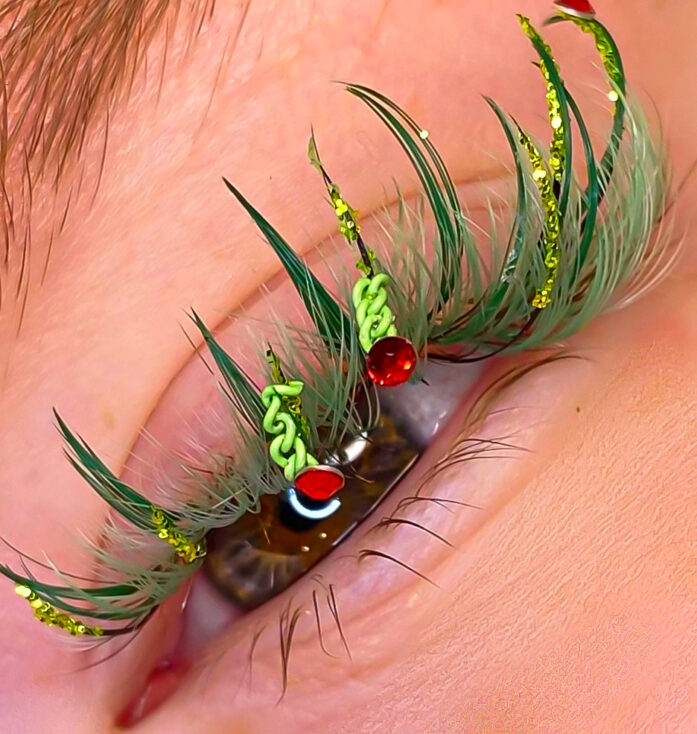 The grinch lash style