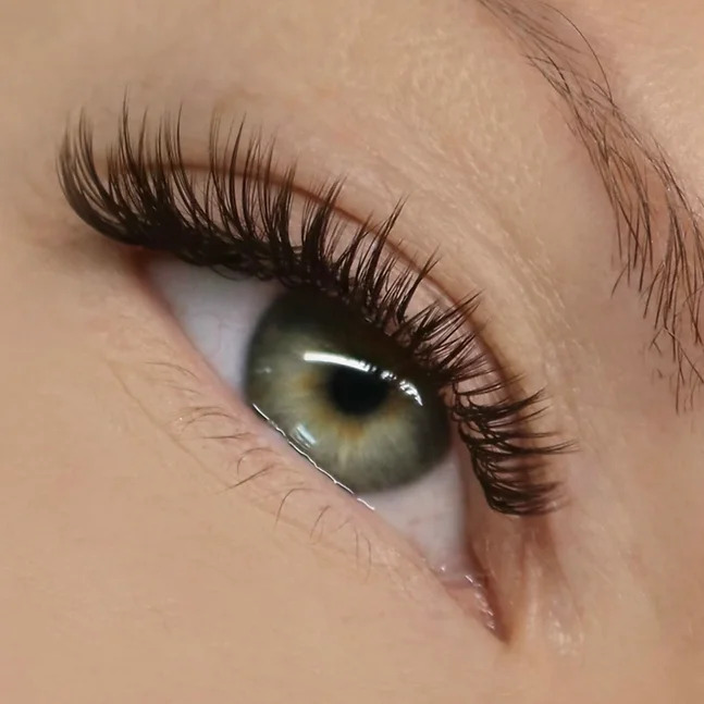Angel Lashes Style: The Ultimate Guide to Create a Stunning Lash Map Angel eyelash 1