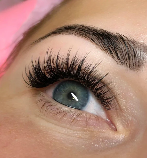 Spikes lash map: Techniques & Styles for Stunning Lash Extensions wet look lash map