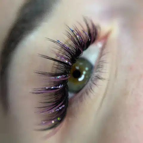 False Halloween Eyelashes: Top Unique Lash Styles to Glam Up Your Costume gilter false halloween eyelashes