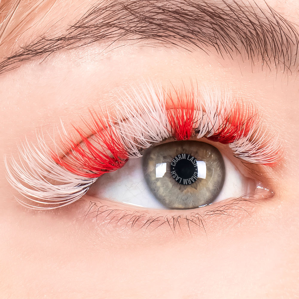 Top 6 perfect Christmas eyelashes for your holiday season Candy-Cane-lashes