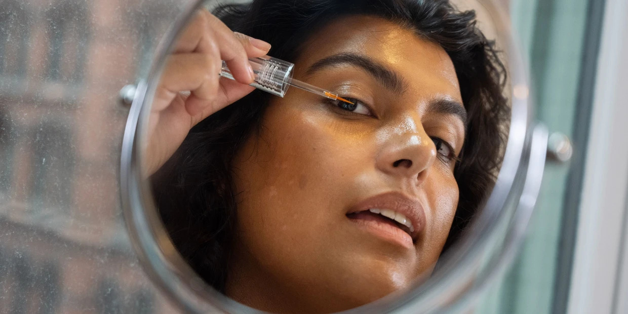 Can you use lash serum with lash extensions? Expert tips & Insights lash serum with lash extensions (1)