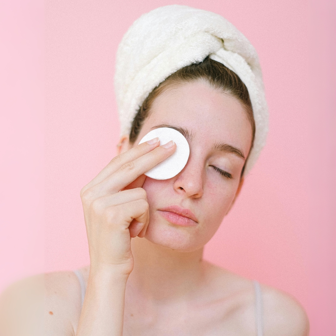 the-truths-of-removing-lash-extensions-at-home