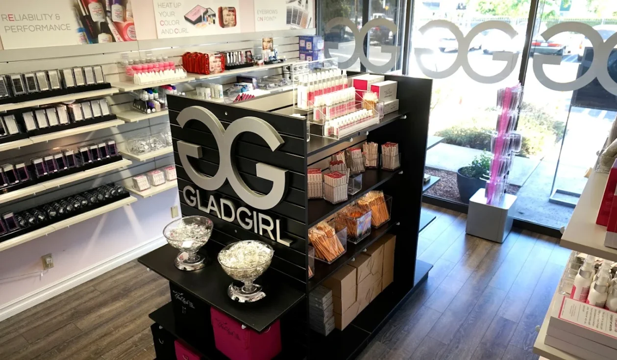 GladGirls-physical-store-in-Los-Angeles-showcasing-a-wide-range-of-lash-extension-supplies-for-salons-and-studios