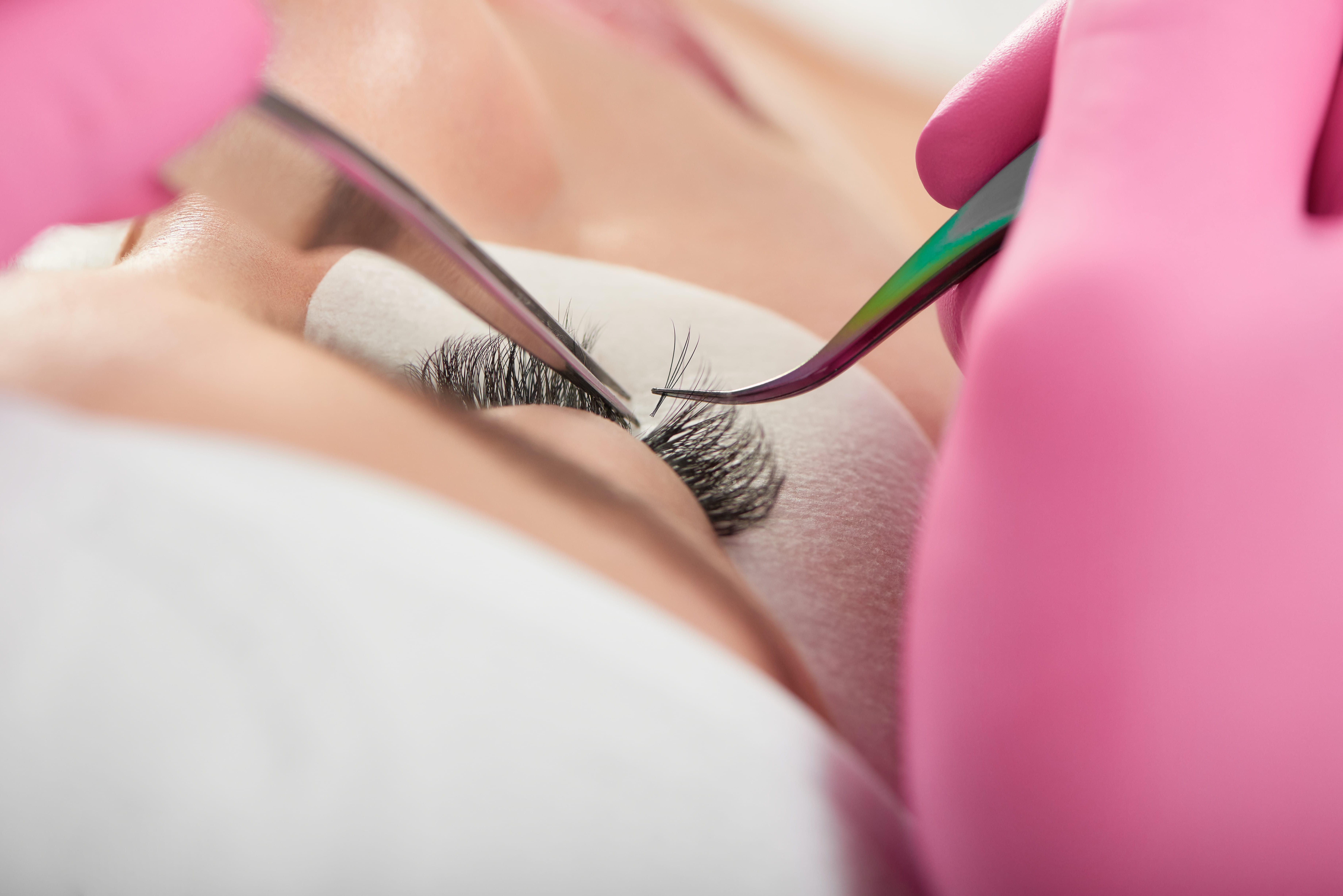 Eyelash extensions cost by type? A complete guide (2025 updated) eyelash-extensions-cost-by-type-2025-update
