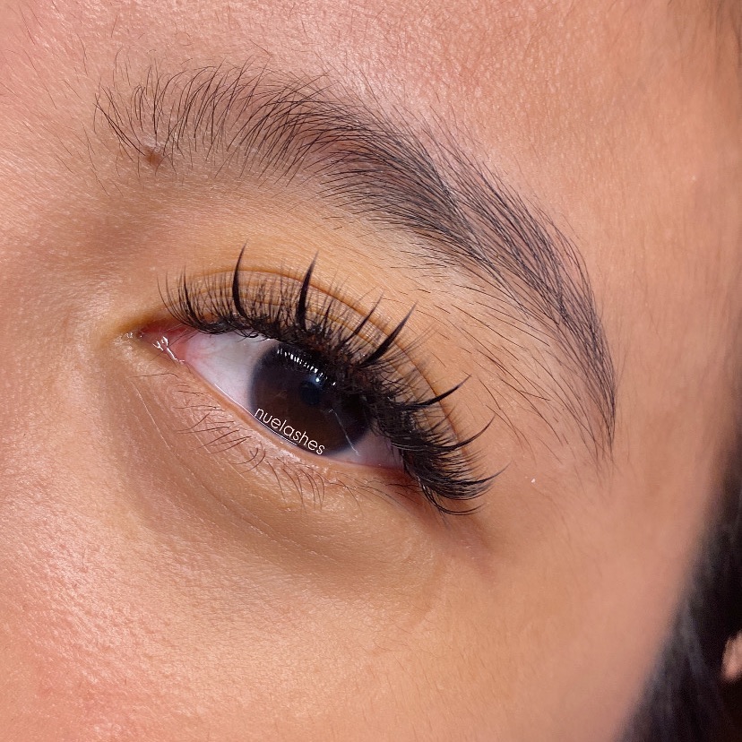 Wispy lashes