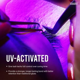 Using-UV-light-to-cure-UV-lash-glue