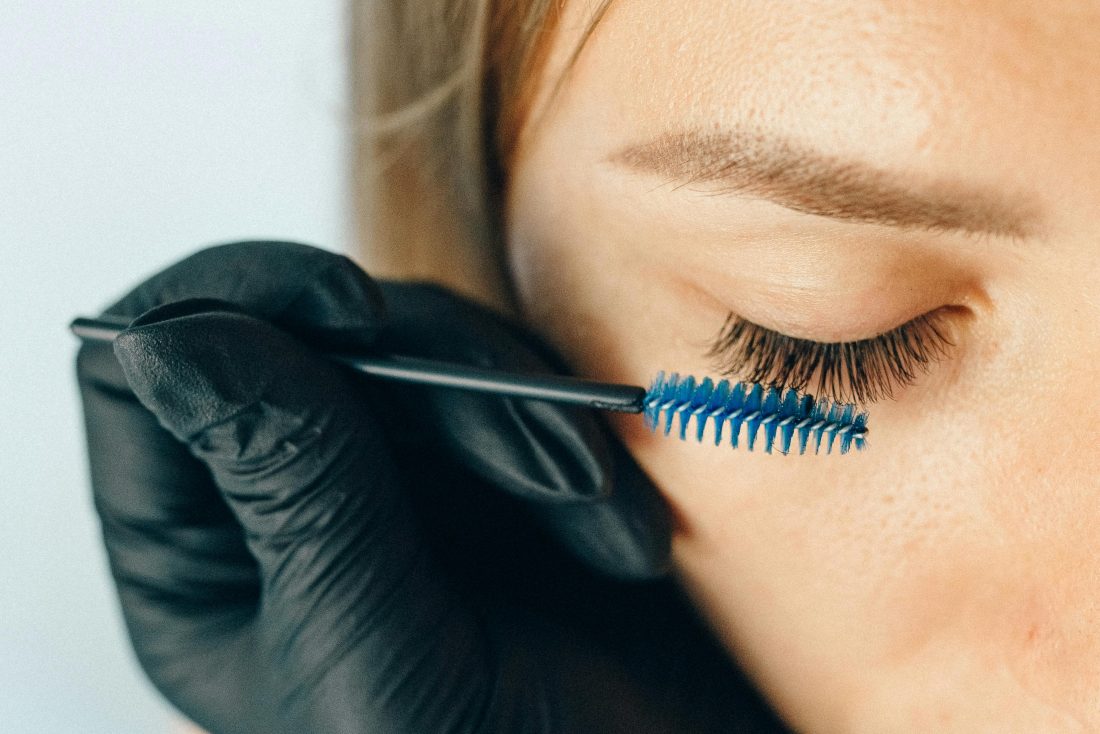 How to brush lash extensions with a spoolie brush