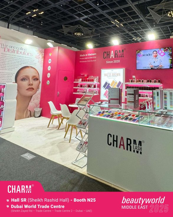 Lash-Booth-Dubai-Booth-Overview-by-Charmlash