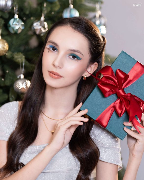 Teal Majesty collection in action