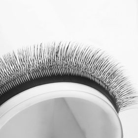 2D U-shaped Lashes U-shaped lashes spread out