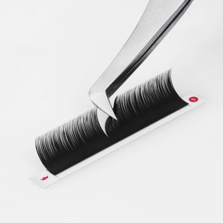 Ultra matte black lash strip