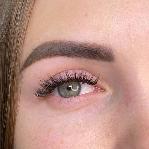 Natural_Wispy_Lash_Extensions_Camellia